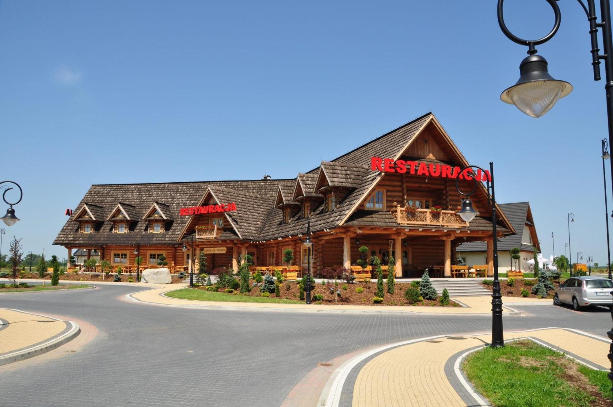 Dwor Kresowy Hotel Radymno Buitenkant foto