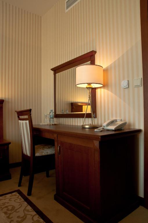 Dwor Kresowy Hotel Radymno Kamer foto